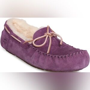 9 New UGG Dakota Moccasin Shoes